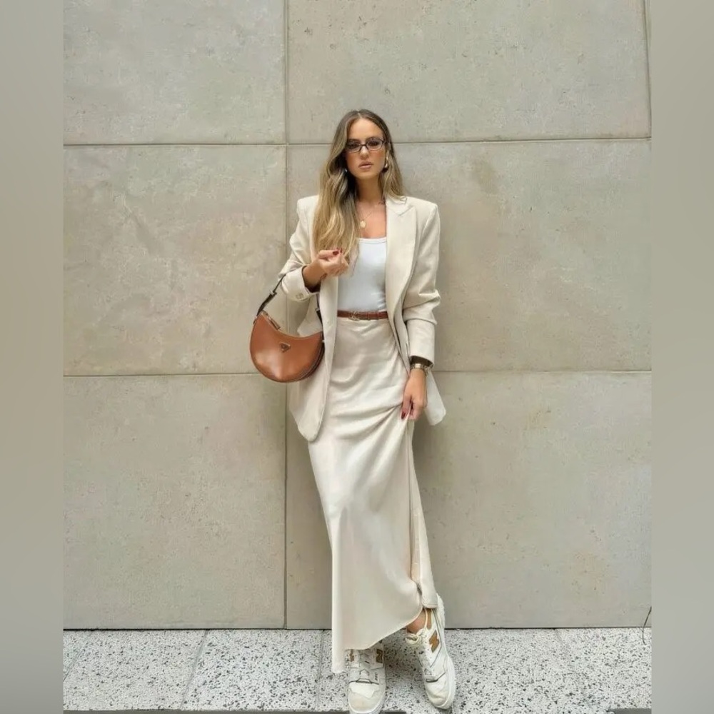 ZARA NEW SATIN EFFECT MIDI SKIRT - Picture 8 of 16